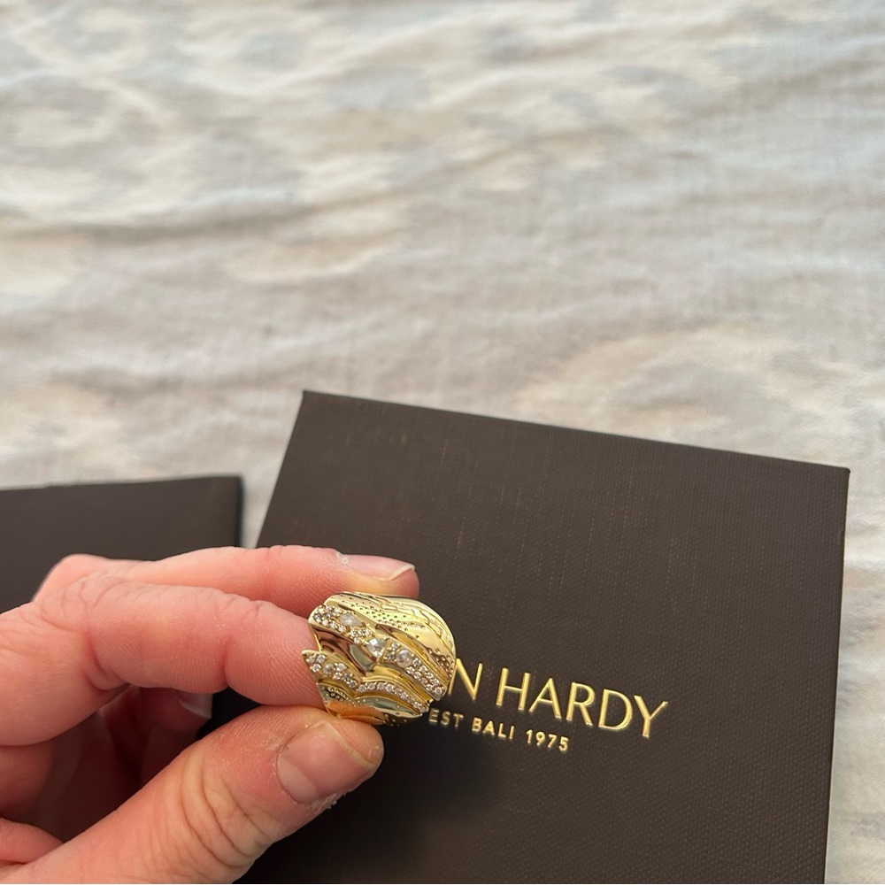 Authentic John Hardy solid 18K gold saddle ring grey white diamonds size 7 NIB! - Picture 5 of 15